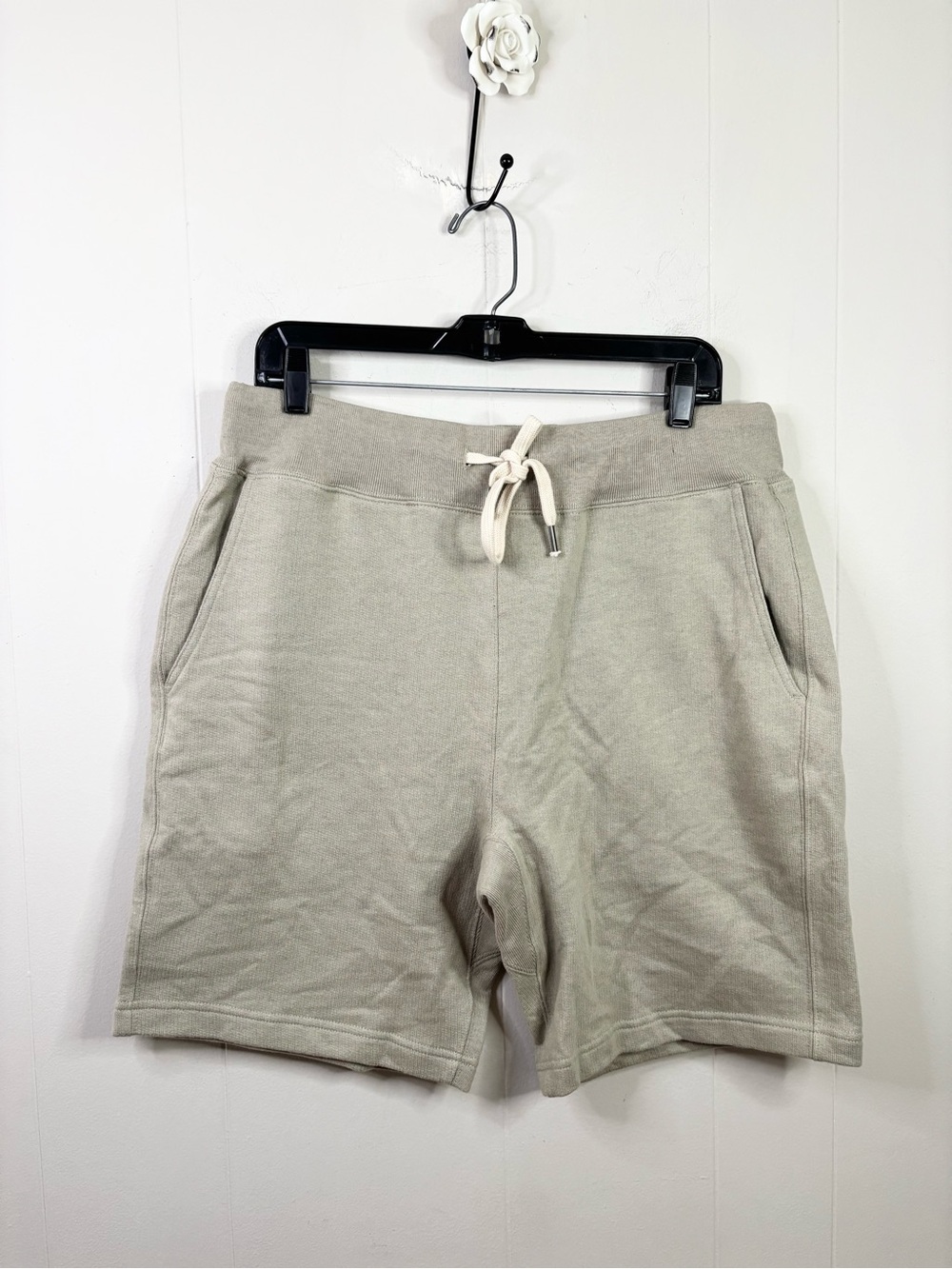 Buck Mason concrete interloop sweat shorts size L new green tan men’s